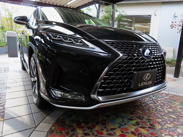                                          2022 Lexus  Rx450h 2wd Version L                                     