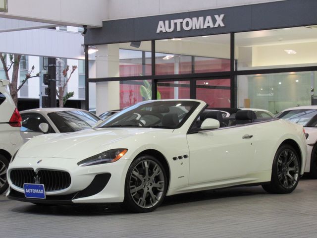                                          2012 Maserati  Grancabrio Base Grade                                     